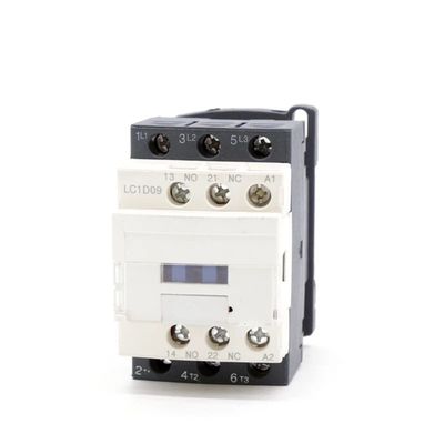 3 Kutuplu AC Contactor IP20 Koruma Seviye 3 Yardımcı Kontaklar 50/60Hz Güç